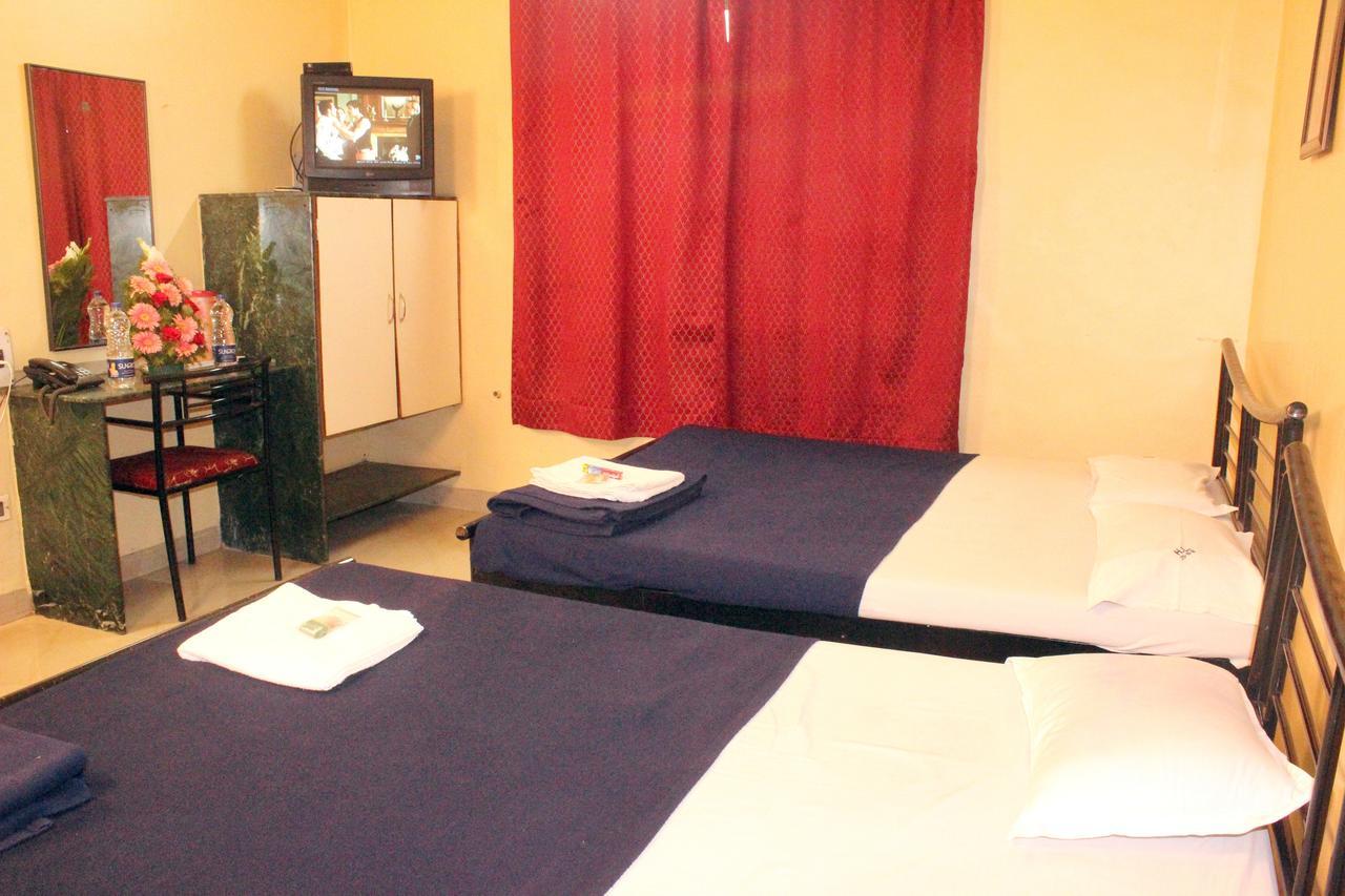 Hotel Homeland Pune Exterior photo